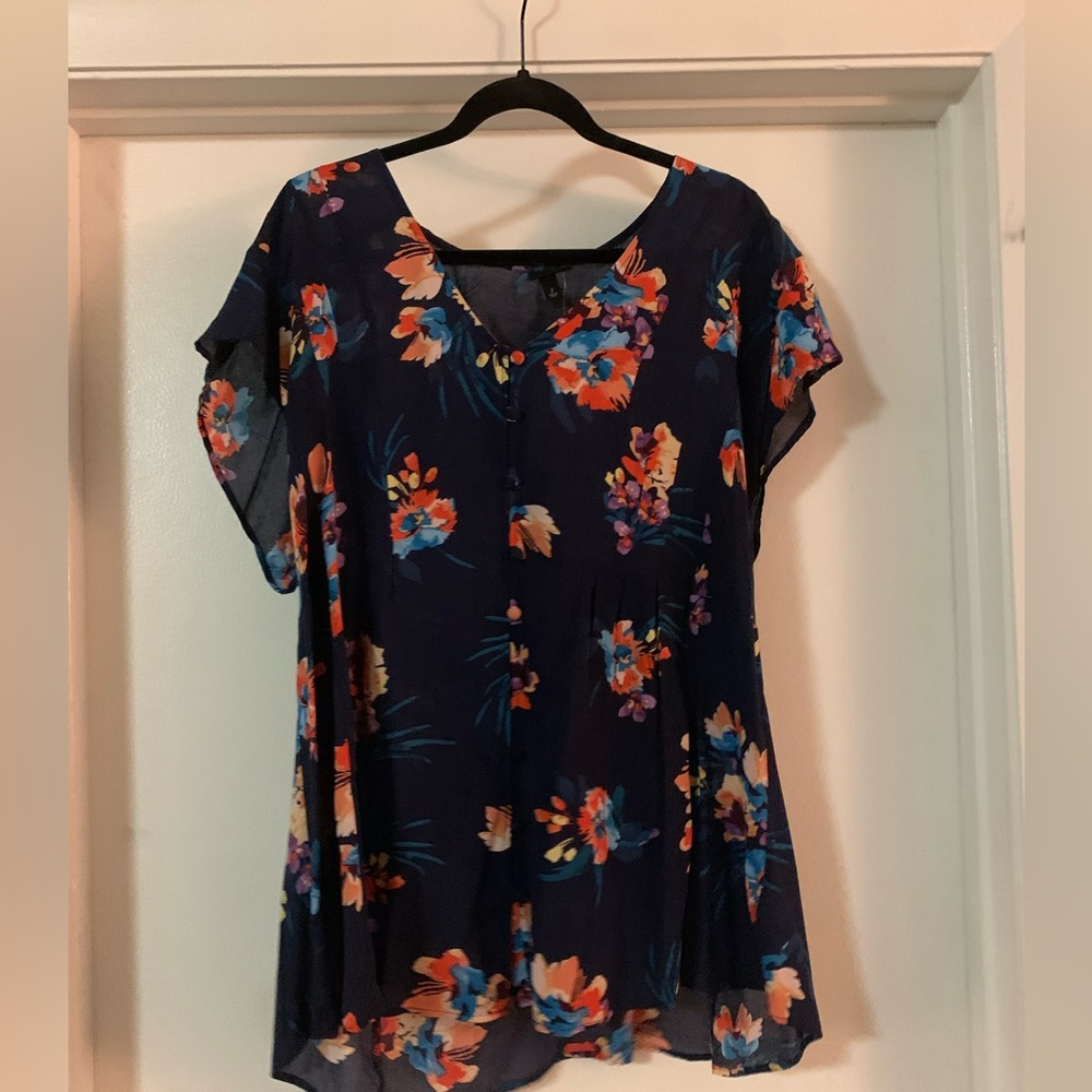 Torrid Navy Floral Button Chiffon Shirt Size 2X